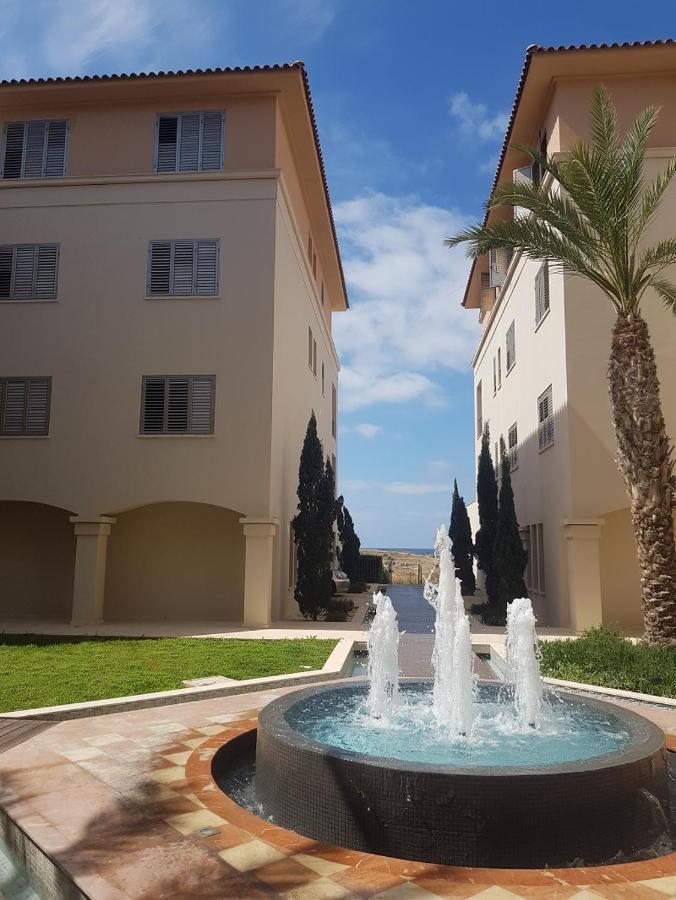 Apartamento The Lighthouse Paphos Exterior foto